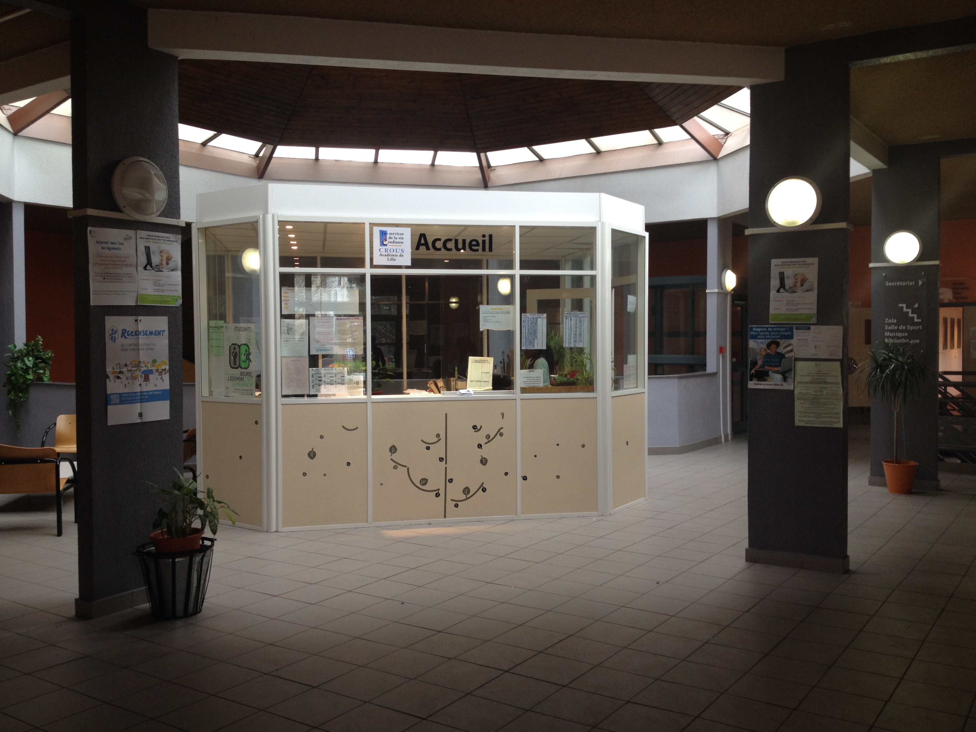 Triolo Reception Desk